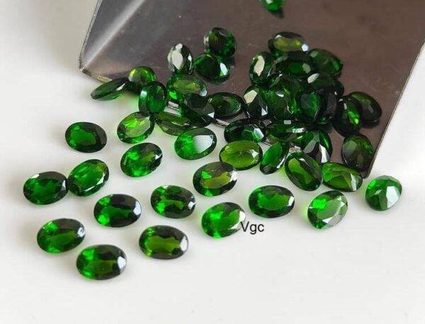 Natural 3×5 mm Chrome Diopside Oval Cut Faceted AAA Quality – Chrome Diopside Oval Faceted 3x5mm