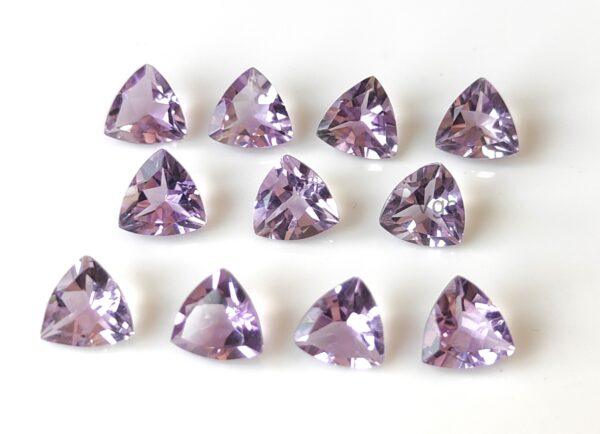 Natural 3 mm Pink Amethyst Trillion Faceted AAA Quality – Amethyst Trillion Faceted 3mm
