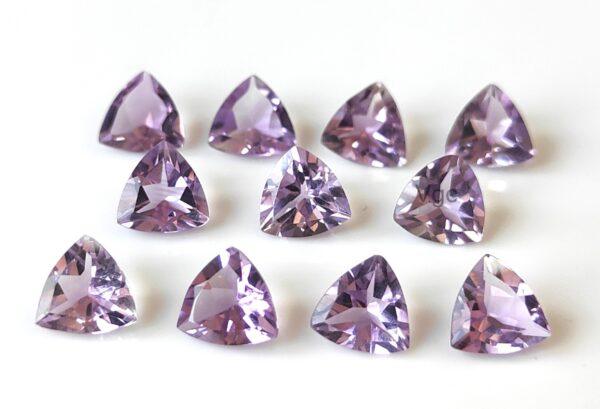 Natural 3 mm Pink Amethyst Trillion Faceted AAA Quality – Amethyst Trillion Faceted 3mm