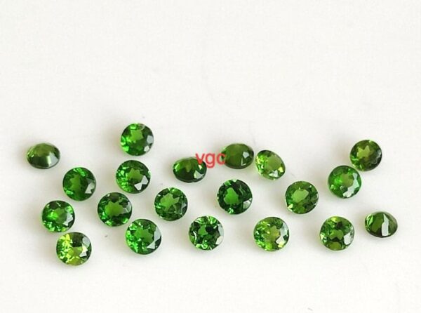 Natural 2 mm Chrome Diopside Round Cut Faceted AAA Quality – Chrome Diopside Round Faceted 2mm