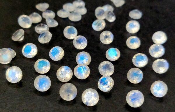 Natural Rainbow Moonstone 10 mm Round Cut Faceted – AA Quality Rainbow Moonstone Round Faceted 10mm