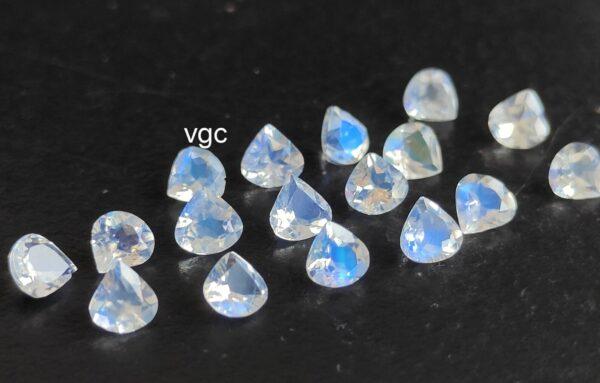 Natural Rainbow Moonstone 4 mm Heart Cut Faceted – AAA Quality Rainbow Moonstone Heart 4mm