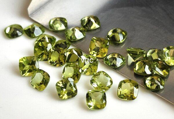 Natural Peridot 4 mm Cushion Cut Faceted – AAA Quality Peridot Cushion 4mm