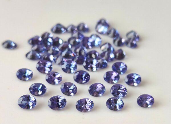 Natural Tanzanite 4×5 mm Oval Cut Faceted – AAA Quality Tanzanite Oval Faceted 4x5mm