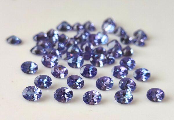 Natural Tanzanite 4×5 mm Oval Cut Faceted – AAA Quality Tanzanite Oval Faceted 4x5mm