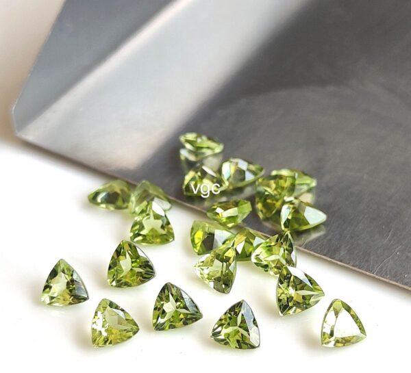 Natural Peridot 3 mm Trillion Cut Faceted – AAA Quality Peridot Trillion 3mm