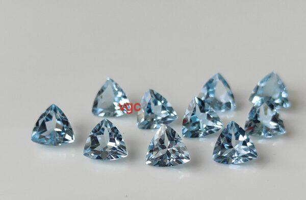 Natural Sky Blue Topaz 10 mm Trillion Faceted Cut – AAA Quality Sky Blue Topaz Trillion Faceted Cut 10mm