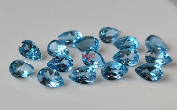 Natural Swiss Blue Topaz 4×6 mm Pear Faceted Cut – AAA Quality Swiss Blue Topaz Pear Faceted Cut 4x6mm